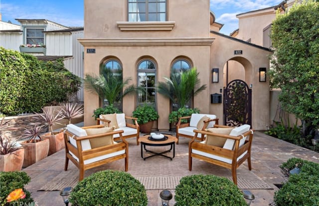 432 Acacia Avenue - 432 Acacia Avenue, Newport Beach, CA 92625