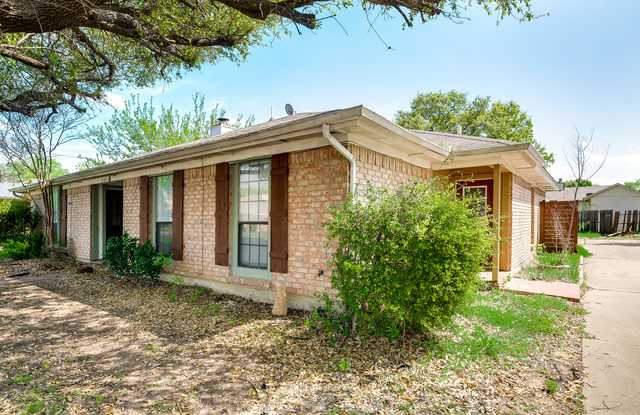 2410 Ventura Drive - 2410 Ventura Drive, Arlington, TX 76015