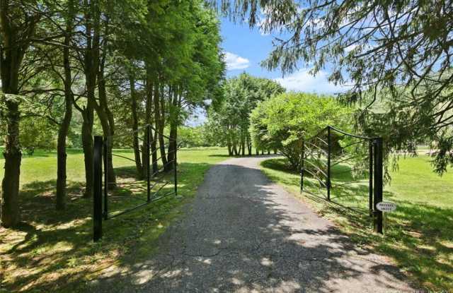 2 Old Pond Road - 2 Old Pond Road, Westchester County, NY 10590