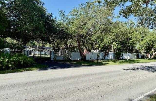 9450 SW 104 ST photos photos