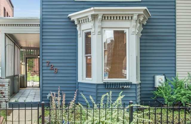 729 10TH STREET NE photos photos