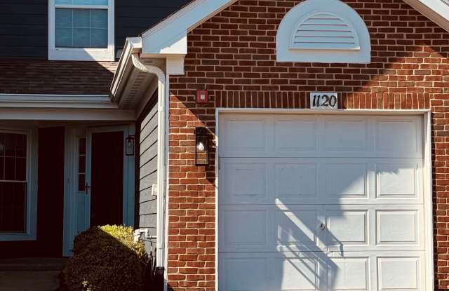 1120 Kingston Court - 1120 Kingston Court, Carol Stream, IL 60139