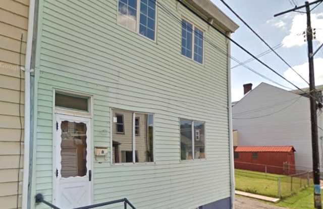 *Recently Updated 2BD/1BA Apartment available in Troy Hill* photos photos