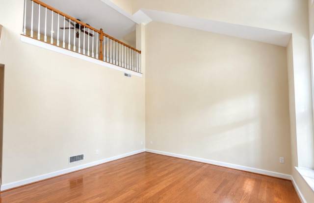28492 WOODS Drive Gallery 2