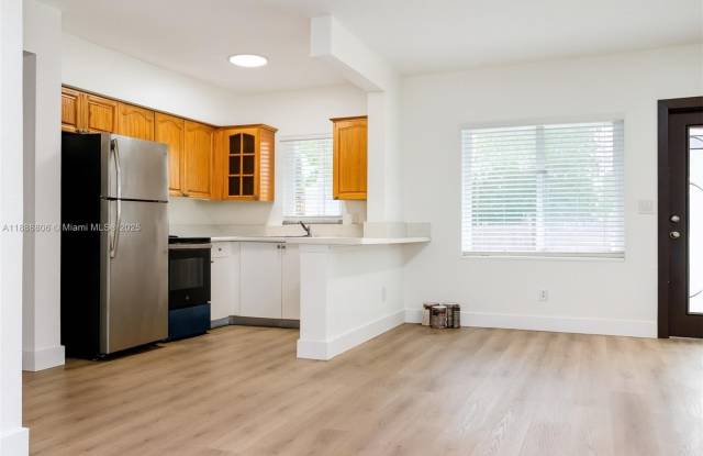 785 NW 96th St photos photos