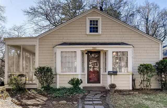 501 W 6th Avenue - 501 West 6th Avenue, Gastonia, NC 28052
