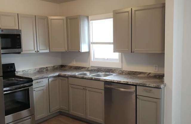 422 3rd Avenue East - 2 - 422 3rd Avenue East, Twin Falls, ID 83301