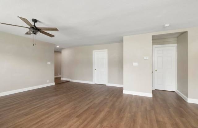 MOVE IN SPECIAL!!  1/2 off of your 1st Full Month's Rent!    Totally remodeled home everything is brand new inside! Gallery 3