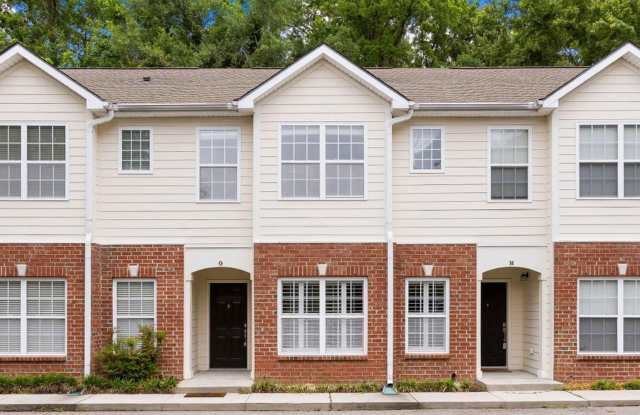 Marketing Description: Stylish Townhome Living in the Heart of James Island! photos photos