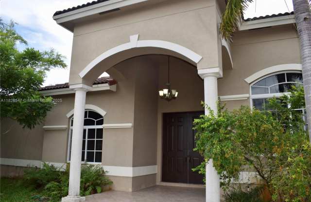 13196 SW 190th St photos photos