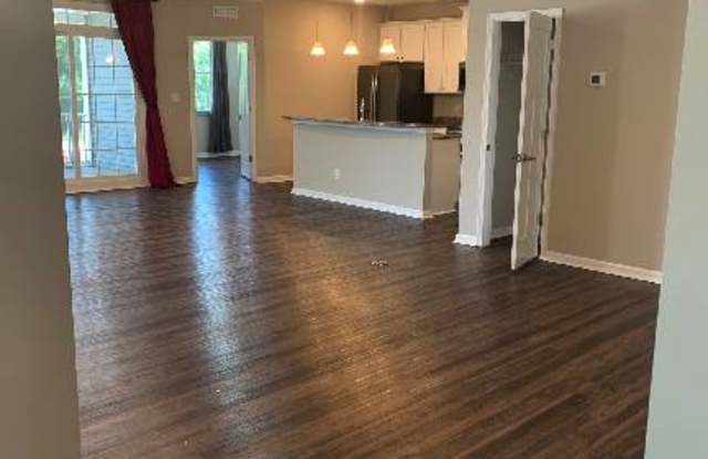 1602 Promenade Lane Gallery 3