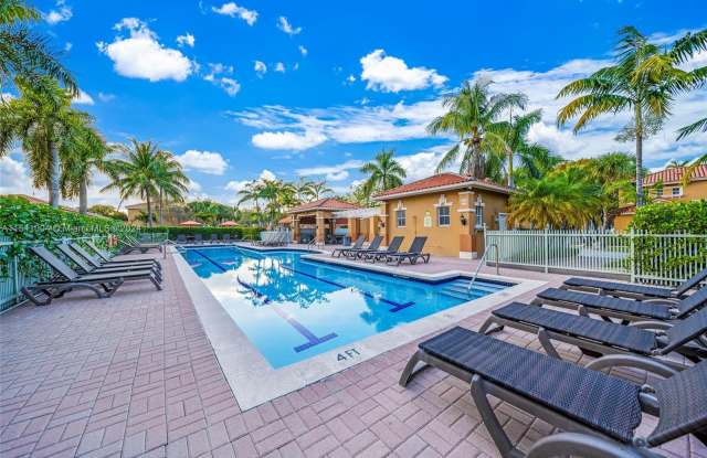 8551 NW 141st Ter - 8551 Northwest 141st Terrace, Miami Lakes, FL 33016