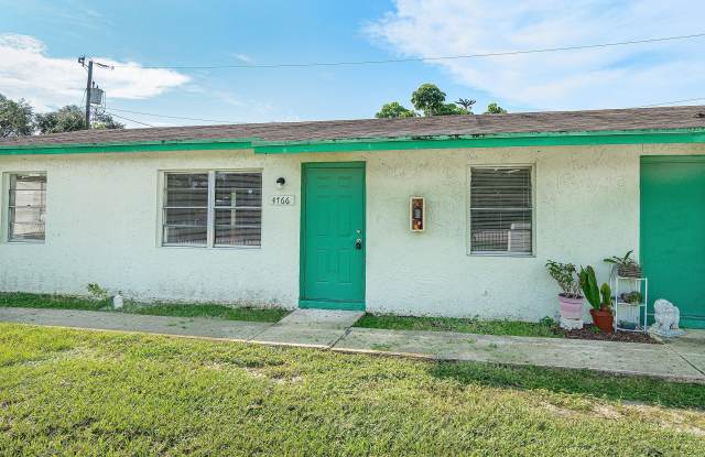4766 Gulfstream Road Gallery 2