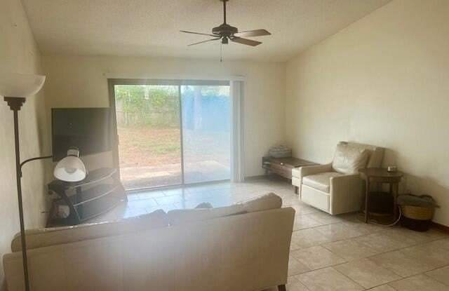 203 Bartonwood Court Gallery 3