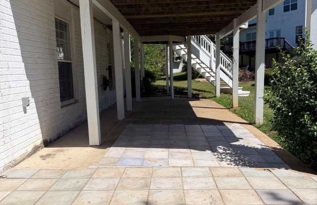 2911 HICKORY CREEK Court Gallery 2
