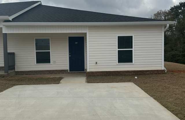 Southern Winds Subdivision! End Unit... photos photos