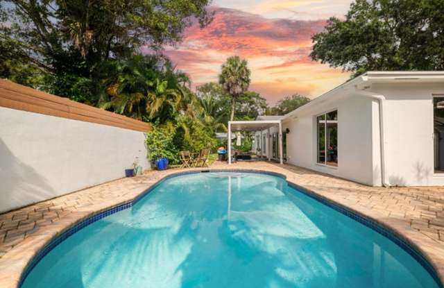 2421 SW 29th Way, Fort Lauderdale, FL 33312 photos photos