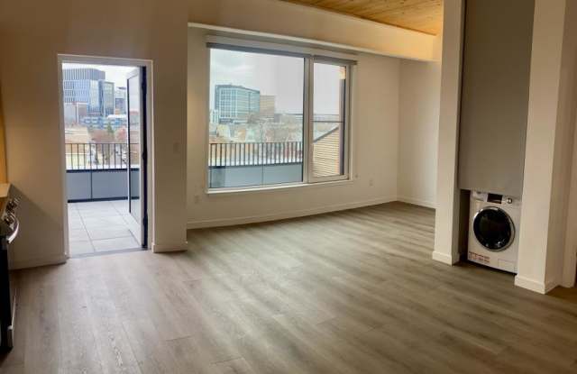 154 Broadway Gallery 3