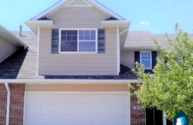 Beautiful 3 Bedroom Townhome! photos photos