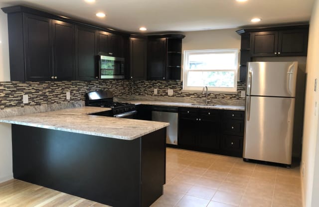 1205 REDCLIFFE ROAD - 1205 Redcliffe Road, Woodlawn, MD 21228