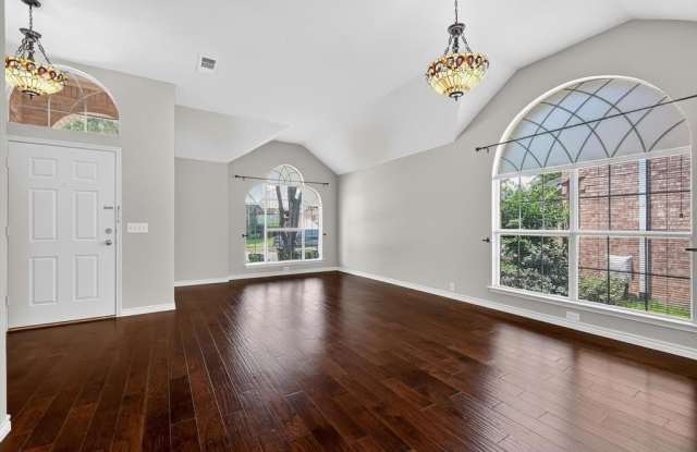 3012 Honey Locust Drive Gallery 3