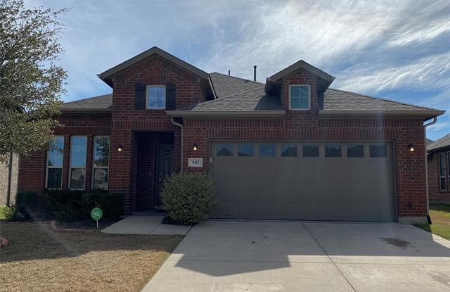 502 Neils Court - 502 Neils Court, Arlington, TX 76002