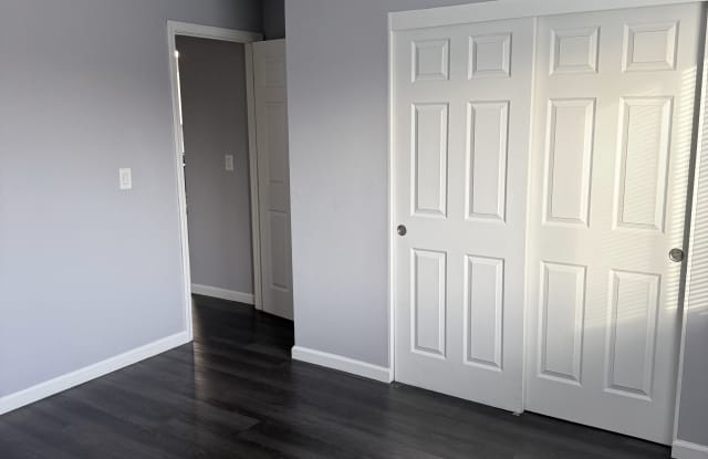1502 F Street - A Gallery 4