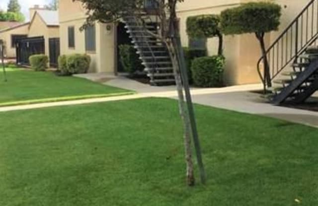 Sylmar Court Gallery 2