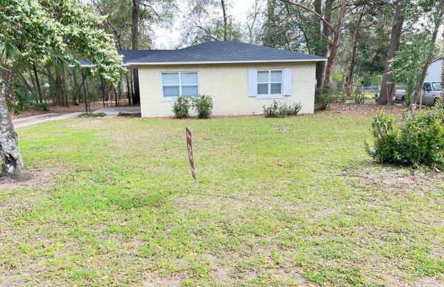 Cottage Home in Seminole Manor photos photos