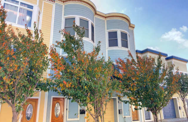 Tri-Level 3 Bed, 3 Bath Bernal Heights Townhome - 2 Decks, Parking + Storage Included - 360 Benton Avenue, San Francisco, CA 94110