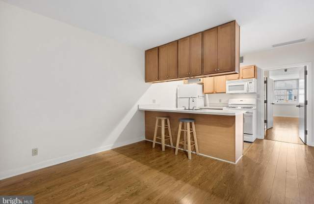 1100 VINE STREET photos photos