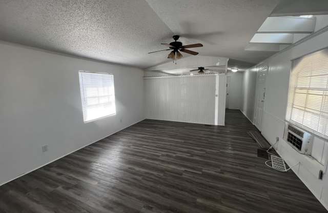 Harris Hill Drive - 1405 Gallery 3
