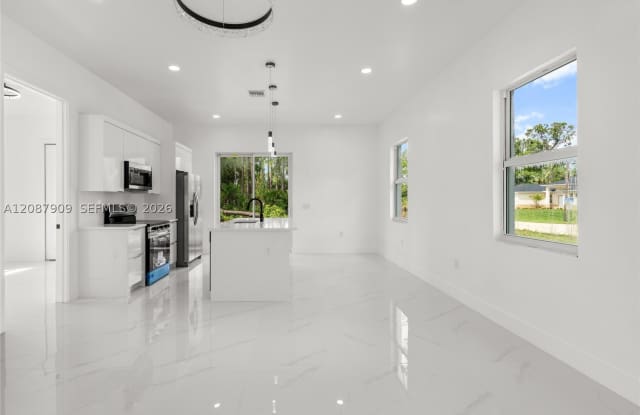 936 Anthony E ST Gallery 2