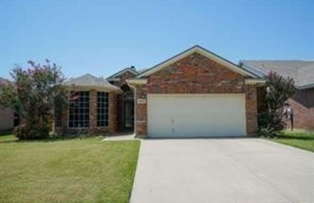 10617 Fossil Hill Drive - 10617 Fossil Hill Drive, Fort Worth, TX 76131