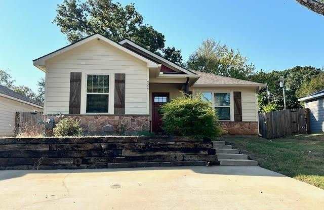 424 E Shepherd Street photos photos
