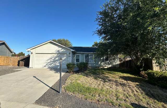 3bed, 2bath, 942sq.ft. home in Nampa - Nice culdesac location Gallery 1