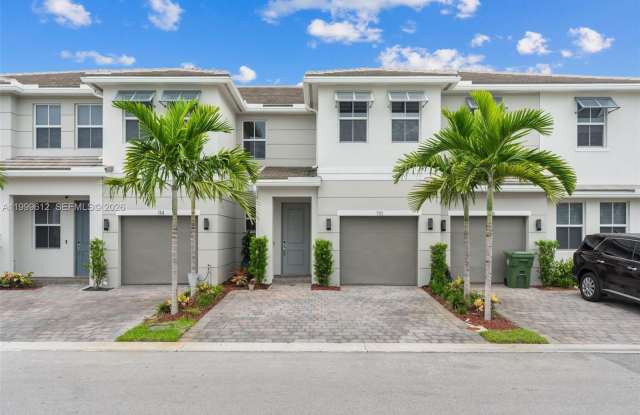110 SW 171st Way photos photos