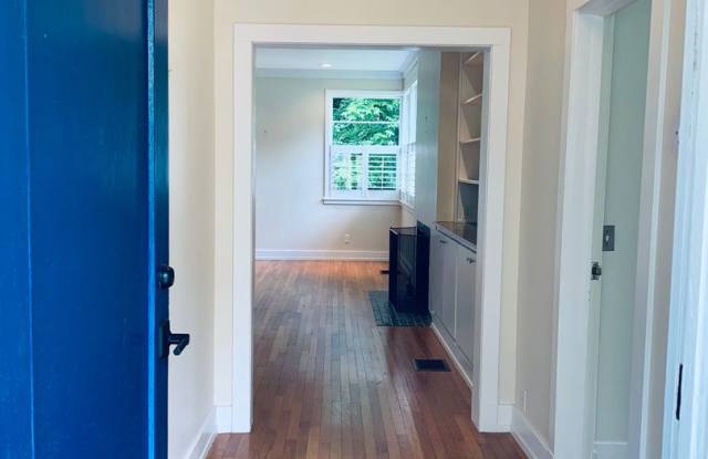357 Nelocco Drive Gallery 3