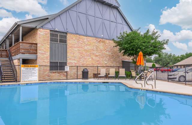 Camelot Apartments Gallery 4