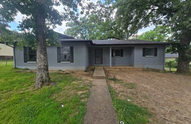 1320 Abigail St photos photos