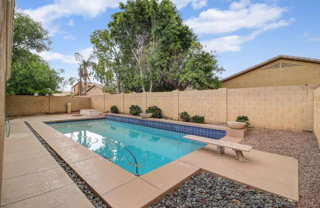 8212 W Joedad Terrace Gallery 3