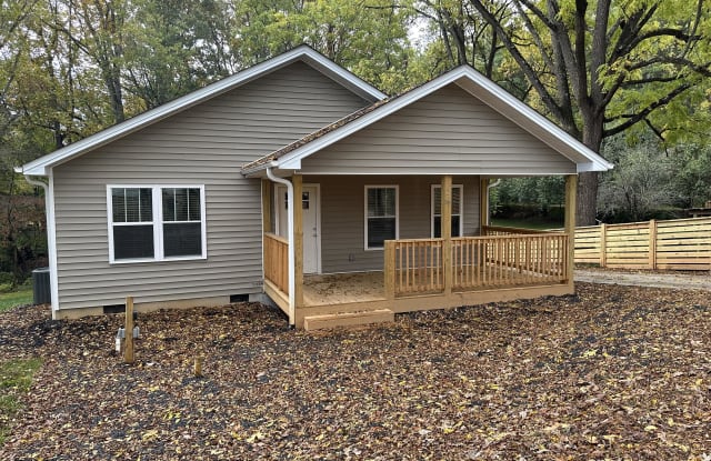 36 A Rock Hill Road Extension - 36 Rock Hill Road Extension, Asheville, NC 28803