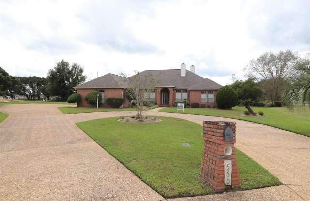 5600 BALLYBUNION DR - 5600 Balley Bunion Drive, Pace, FL 32571