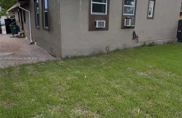 3021 NW 66th St photos photos