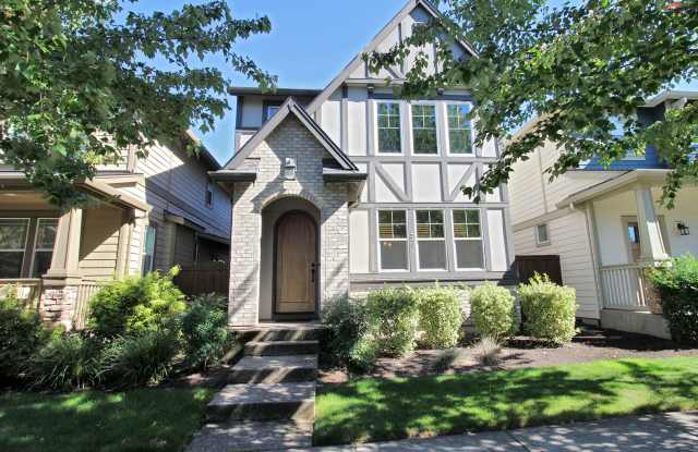 Gorgeous 2015 custom construction 4 Bed/2.5 Bath Home, just minutes from Tansasbourne! photos photos