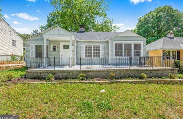 1774 Campbellton Road SW Gallery 1
