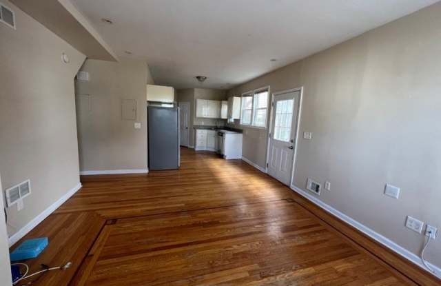 163 E 22Nd St photos photos