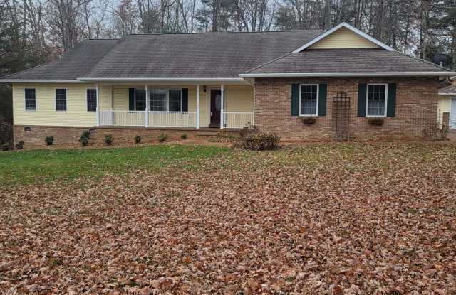 44 Myra Drive - 44 Myra Drive, Cumberland County, TN 38572