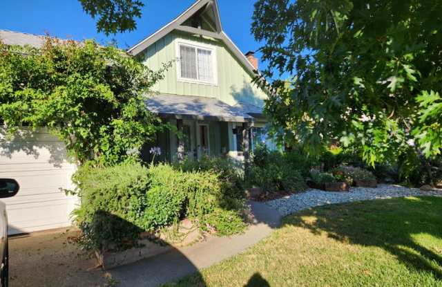 2116 Waterford Rd photos photos