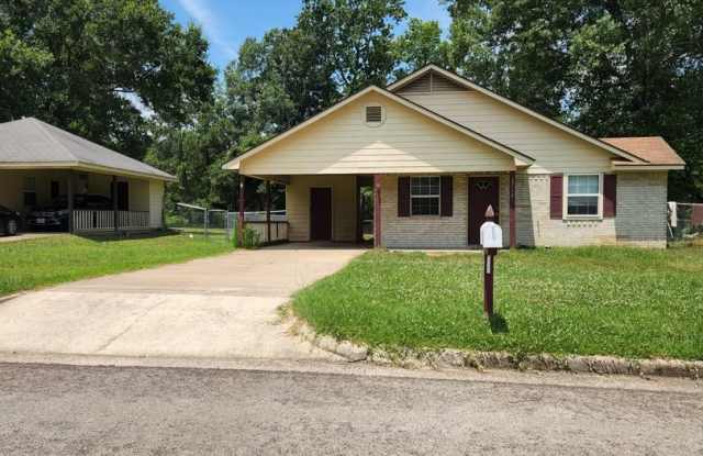 Recently remodeled 3 bedroom, 2 bath brick home photos photos